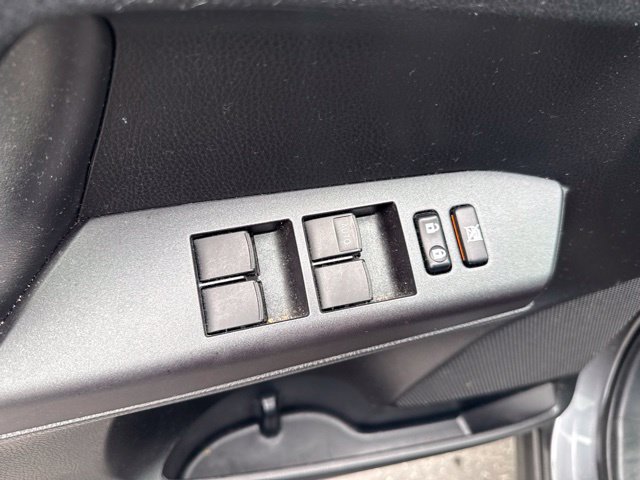 Used 2018 Toyota RAV4 XLE AWD/4WD image 16