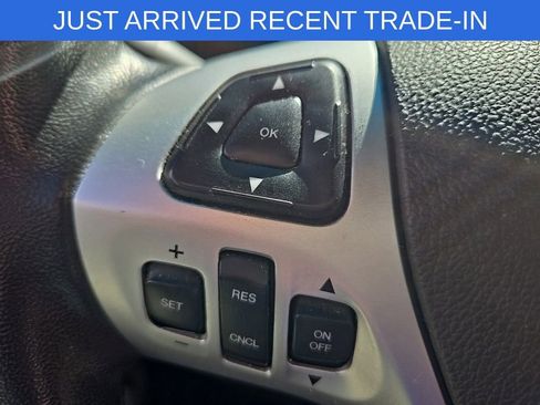Used 2014 Ford Explorer XLT w/ Equipment Group 202A AWD/4WD image 16