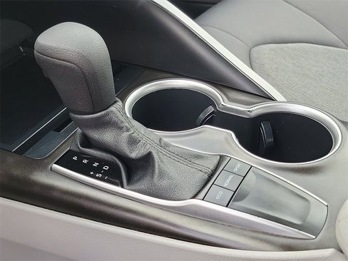 Used 2023 Toyota Camry LE image 13