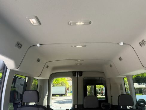 Used 2021 Ford Transit 350 XLT AWD/4WD image 29