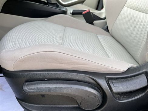 Used 2023 Kia Soul LX w/ LX Technology Package image 14