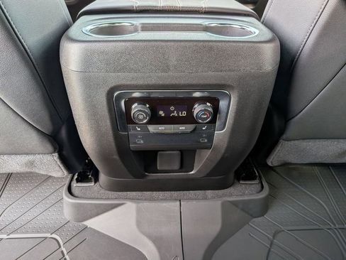 New 2026 Chevrolet Tahoe High Country AWD/4WD image 36