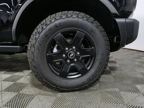 Used 2024 Ford Bronco Black Diamond image 13