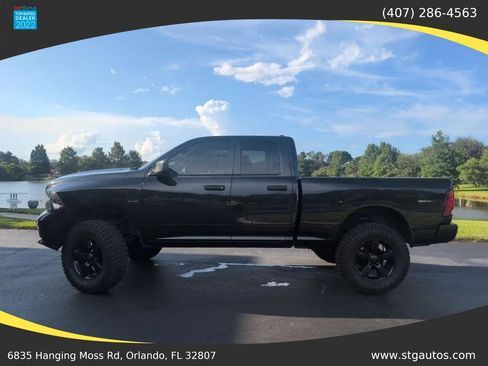 Used 2017 RAM 1500 Express w/ Black Ram 1500 Express Group RWD image 2