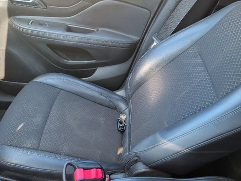 Used 2019 Buick Encore Preferred FWD image 19