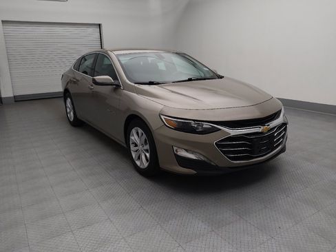 Used 2022 Chevrolet Malibu LT FWD image 13