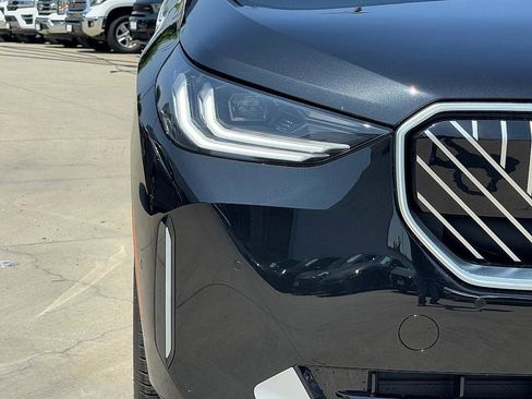 Used 2025 BMW X3 xDrive30i w/ Convenience Package image 12