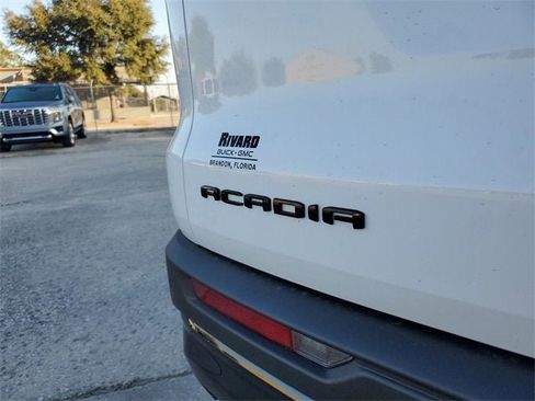 New 2026 GMC Acadia Elevation image 8