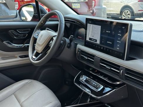 Certified 2023 Lincoln Corsair AWD w/ Equipment Group 101A image 33
