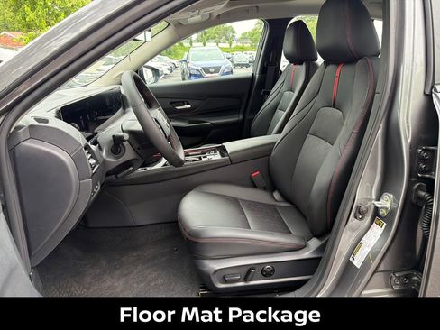 New 2026 Nissan Sentra SR FWD image 11