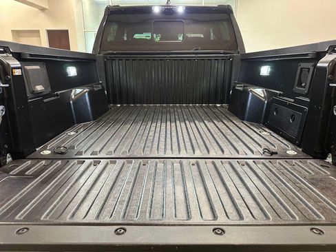 Certified 2025 Toyota Tacoma TRD Off-Road w/ TRD Off Road Premium Package AWD/4WD image 30