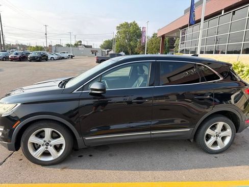 Used 2016 Lincoln MKC Premiere FWD image 4