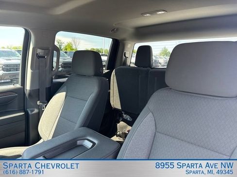 Used 2023 Chevrolet Silverado 1500 LT AWD/4WD image 16