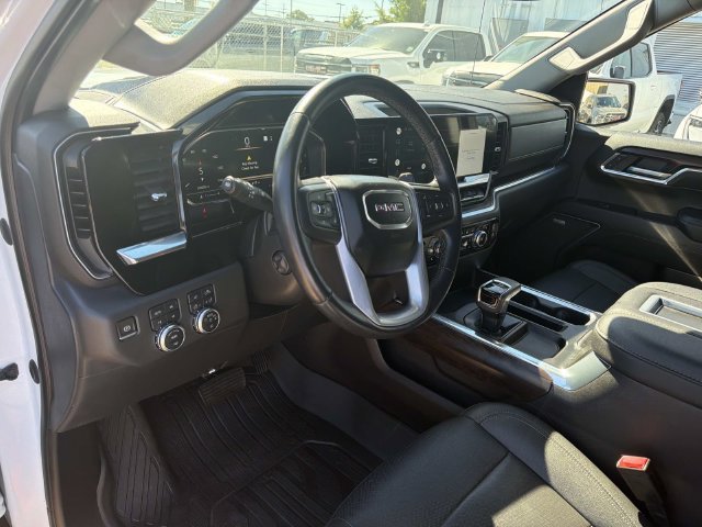 Used 2022 GMC Sierra 1500 SLT w/ SLT Premium Plus Package AWD/4WD image 22