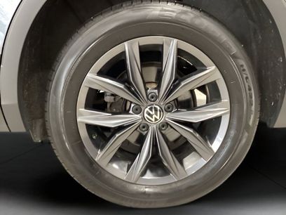 Certified 2023 Volkswagen Tiguan SE