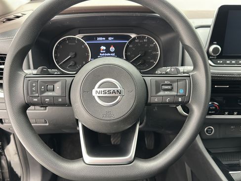 Used 2021 Nissan Rogue SV AWD/4WD image 16