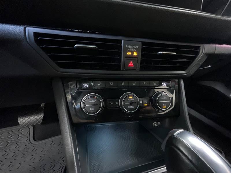 Used 2019 Volkswagen Jetta SEL FWD image 16
