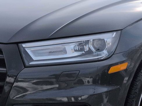 Used 2020 Audi Q5 2.0T Premium w/ Titanium Sport Package image 11