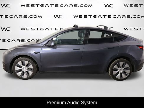 Used 2022 Tesla Model Y Long Range AWD/4WD image 5