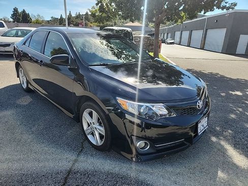 Used 2013 Toyota Camry SE image 7