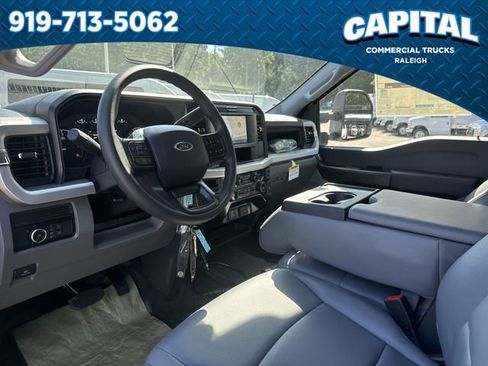 New 2025 Ford F550 4x4 Crew Cab image 20