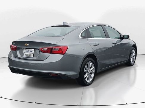 Used 2025 Chevrolet Malibu LT FWD image 3