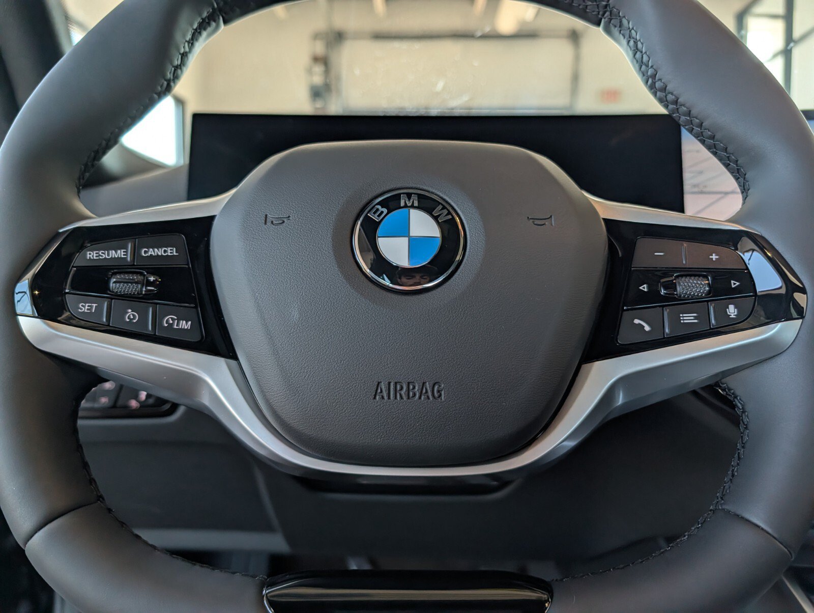 New 2026 BMW 330i xDrive Sedan w/ Convenience Package AWD/4WD image 18