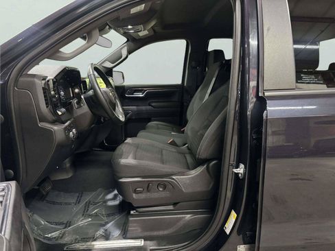 Used 2023 Chevrolet Silverado 1500 LT AWD/4WD image 25