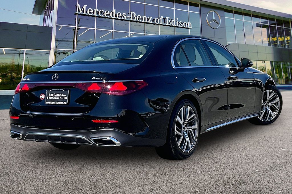 Used 2026 Mercedes-Benz E 350 4MATIC Sedan image 10