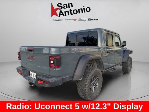 Used 2025 Jeep Gladiator Mojave w/ Convenience Group AWD/4WD image 6