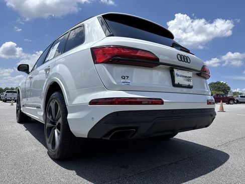 Used 2025 Audi Q7 3.0T Premium Plus w/ Premium Plus Package AWD/4WD image 8