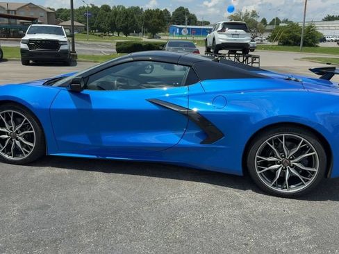 Used 2025 Chevrolet Corvette Stingray Preferred Conv w/ Battery Protection Package RWD image 4