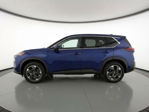 Used 2025 Nissan Rogue SV FWD image 5
