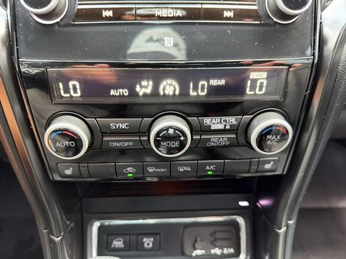 Used 2022 Subaru Ascent Onyx Edition AWD/4WD image 14
