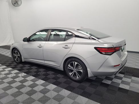Used 2020 Nissan Sentra SV image 3