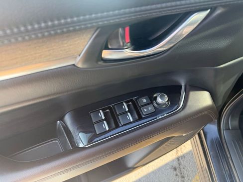 Used 2021 MAZDA CX-5 Signature image 11