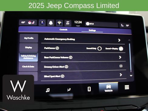 New 2025 Jeep Compass Limited w/ Sun & Sound Group AWD/4WD image 52