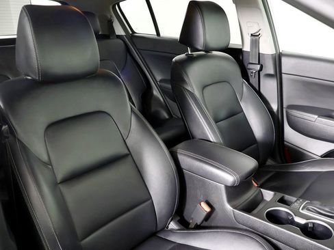 Used 2017 Kia Sportage EX image 27