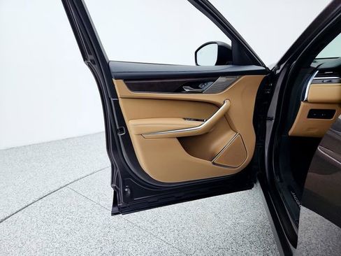 Certified 2023 Jaguar F-PACE S image 23