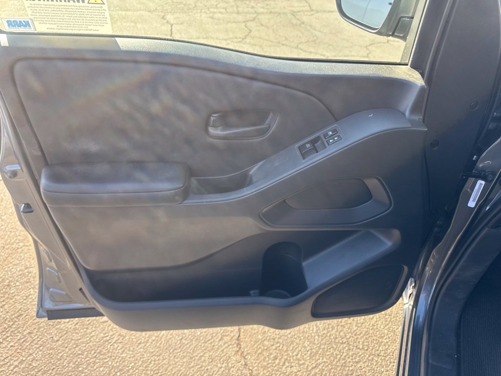 Used 2025 Nissan Frontier S RWD image 16