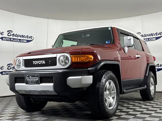 Used 2010 Toyota FJ Cruiser 4WD video 2