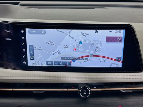 Used 2024 Nissan Ariya AWD image 22