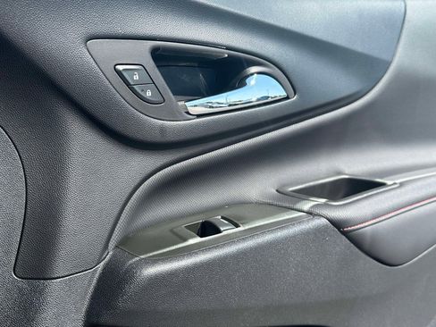 Used 2023 Chevrolet Equinox RS w/ RS Leather Package FWD image 27