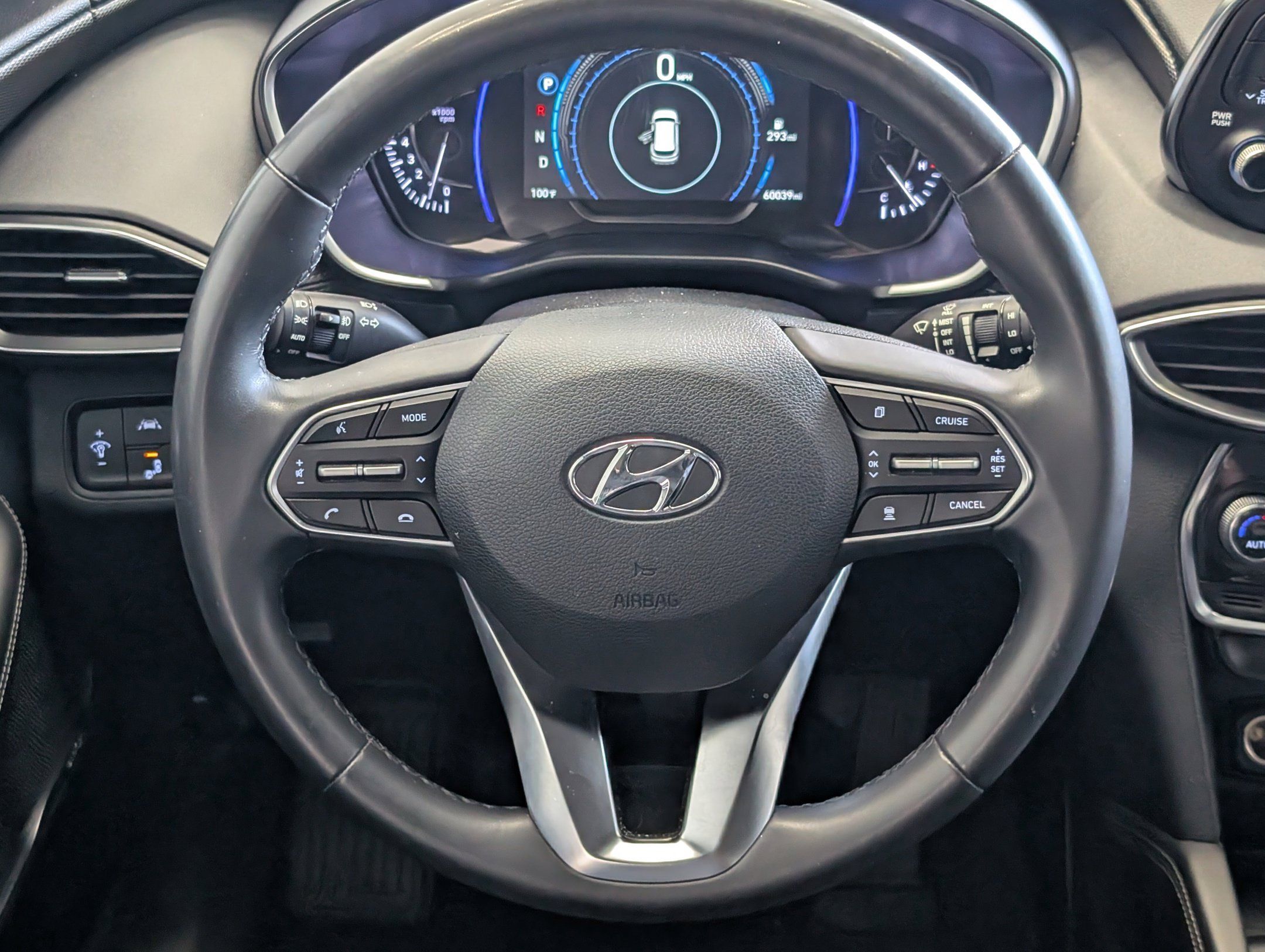 Used 2019 Hyundai Santa Fe Limited FWD image 11