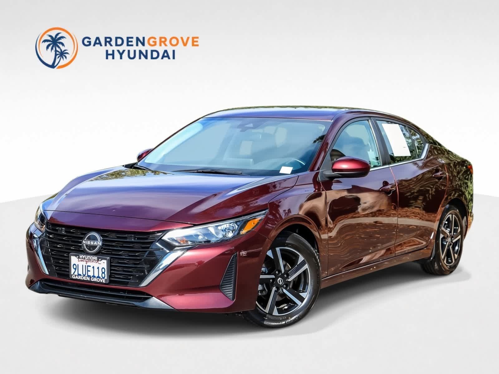 Used 2024 Nissan Sentra SV FWD image 1