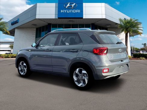 New 2026 Hyundai Venue SEL FWD image 5
