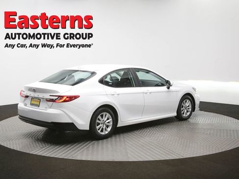 Used 2025 Toyota Camry LE FWD image 41