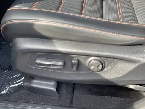 Used 2024 Honda CR-V Sport Touring image 8