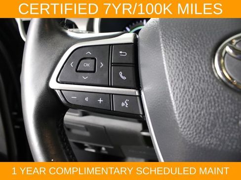Used 2023 Toyota Highlander XLE AWD/4WD image 21