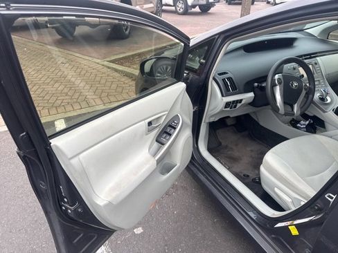 Used 2012 Toyota Prius Three image 5